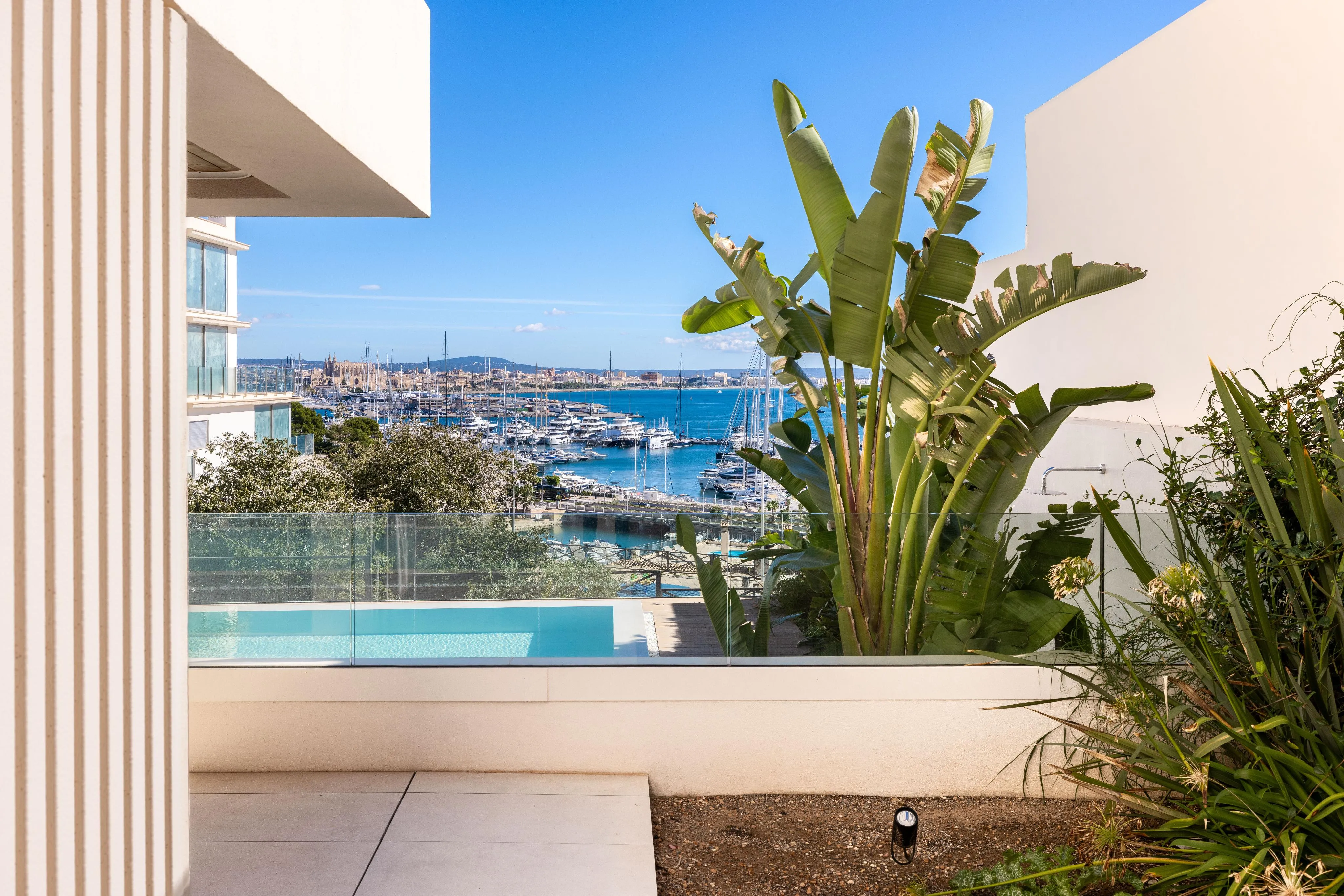 Cormorant Palma - Førsteklasses havelejlighed med havudsigt-1