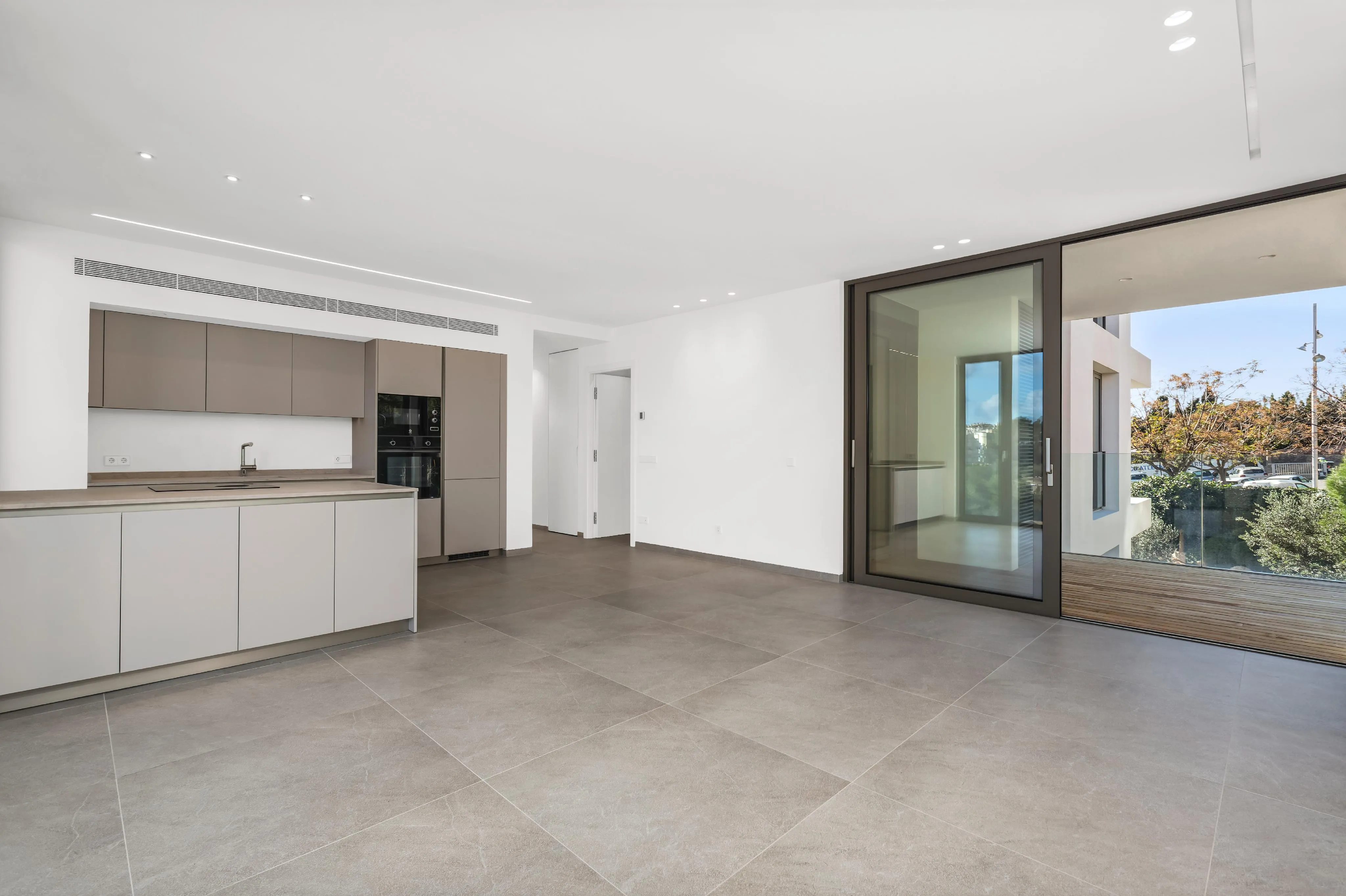 Przytulny, nowo wybudowany apartament na parterze w dobrej lokalizacji-1