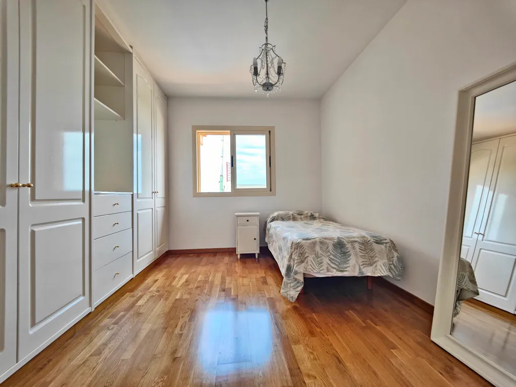 Śródziemnomorska willa w Puig de Ros-11