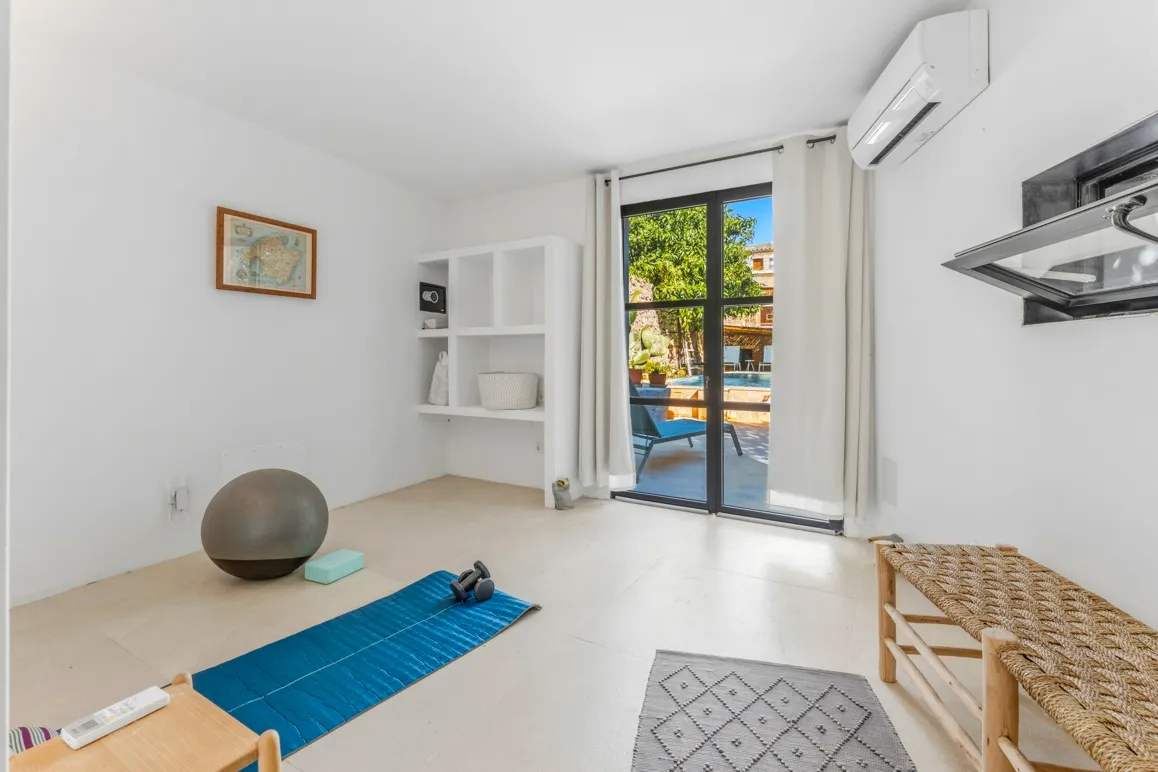 Casa adossada elegantment renovada amb piscina, estudi de convidats independent i garatge en el cor d'Artà-16