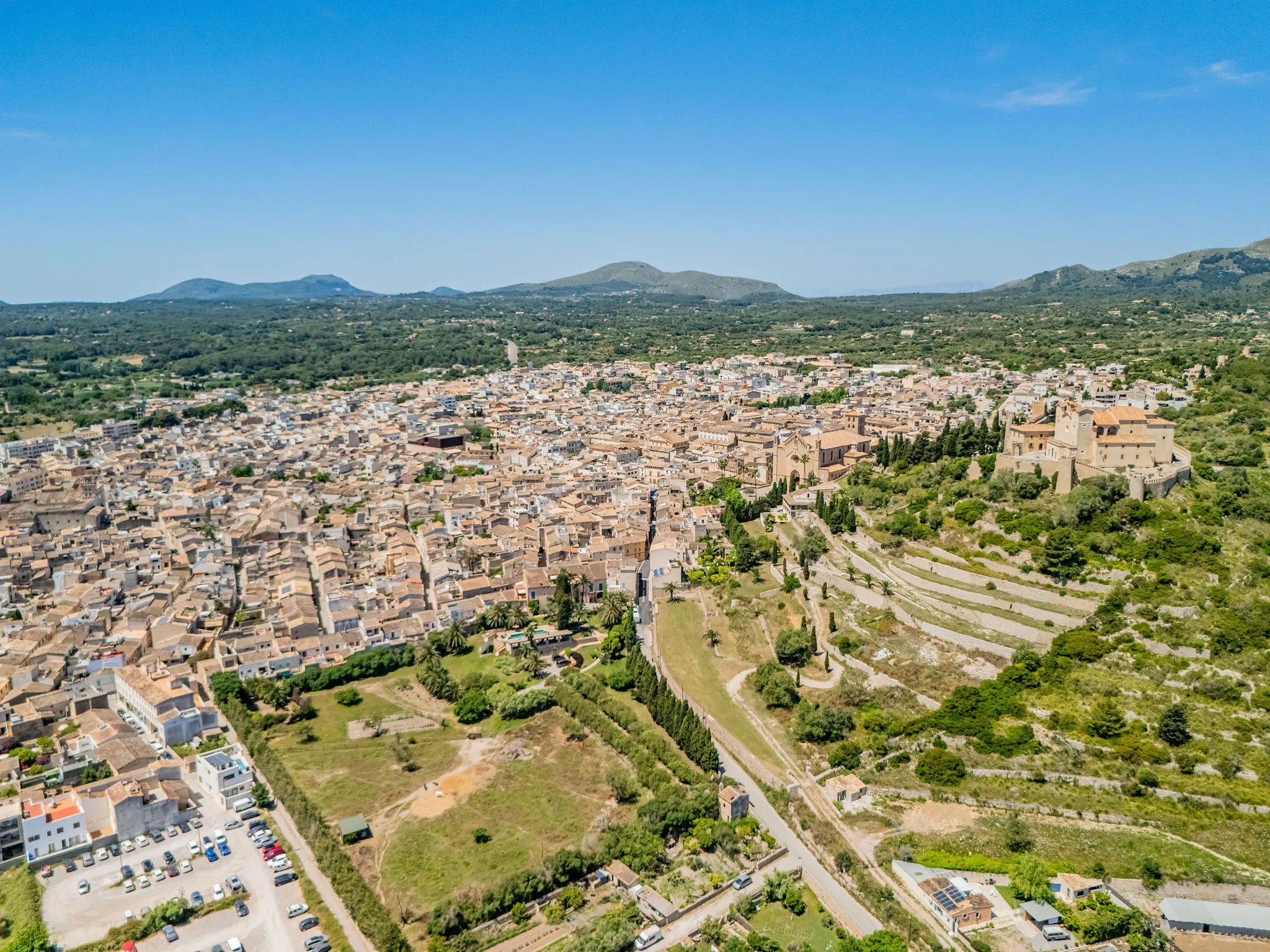 Casa adossada elegantment renovada amb piscina, estudi de convidats independent i garatge en el cor d'Artà-3
