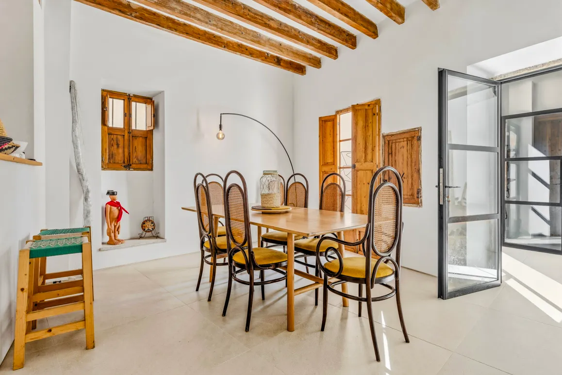 Casa adossada elegantment renovada amb piscina, estudi de convidats independent i garatge en el cor d'Artà-5