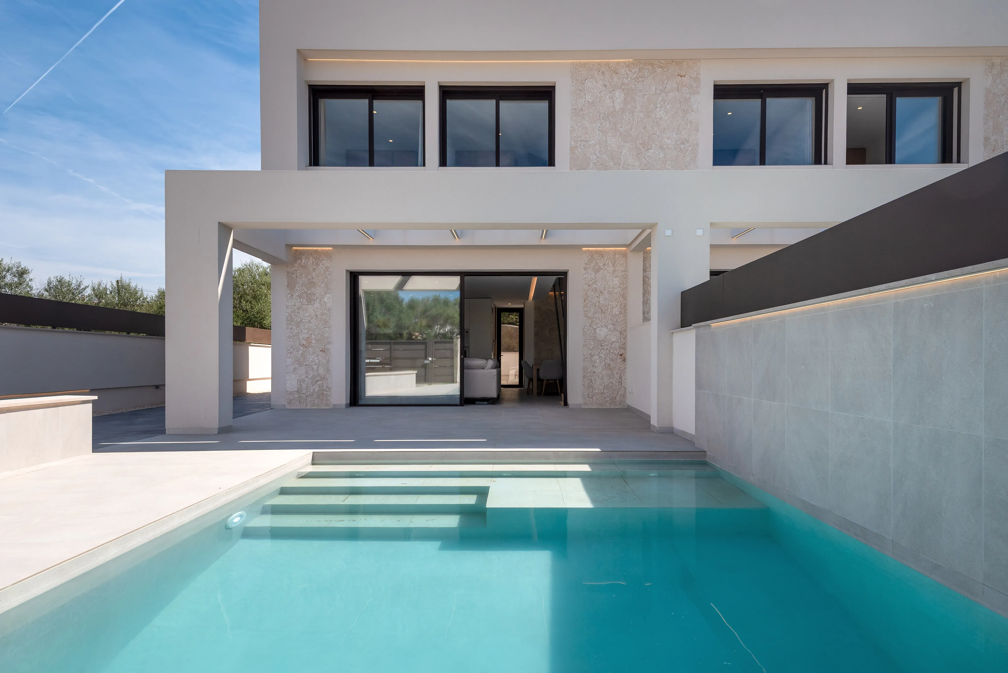 Spectacular newly built corner townhouse-1