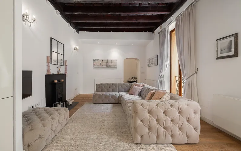 Stadtjuwel in Palmas Altstadt – Charmantes Duplex nahe der Kathedrale