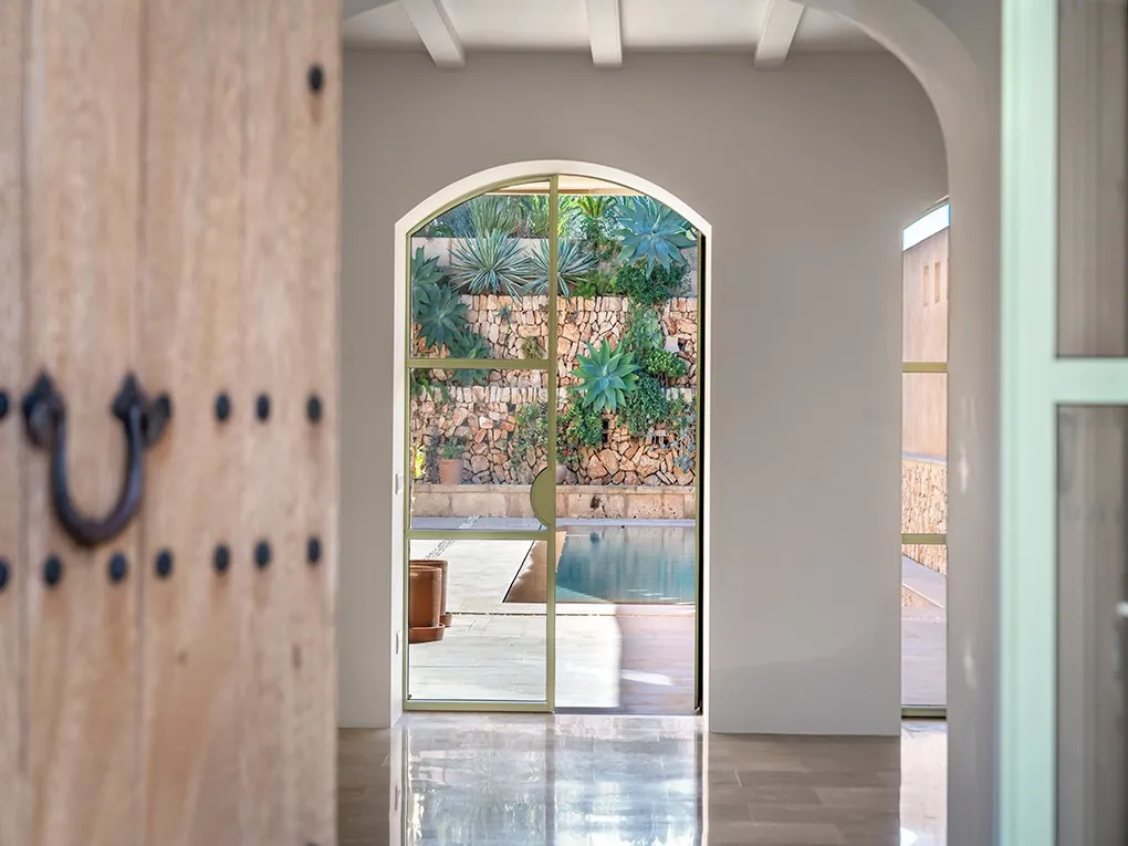 Luxuriöses Dorfhaus mit schönem Garten-und Poolbereich-1