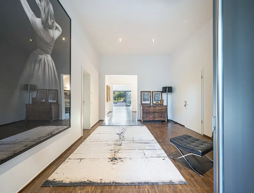 Spacious holiday villa with infinity pool in Son Vida-21