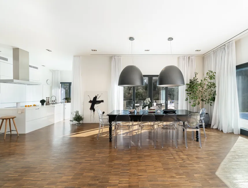 Spacious holiday villa with infinity pool in Son Vida-9