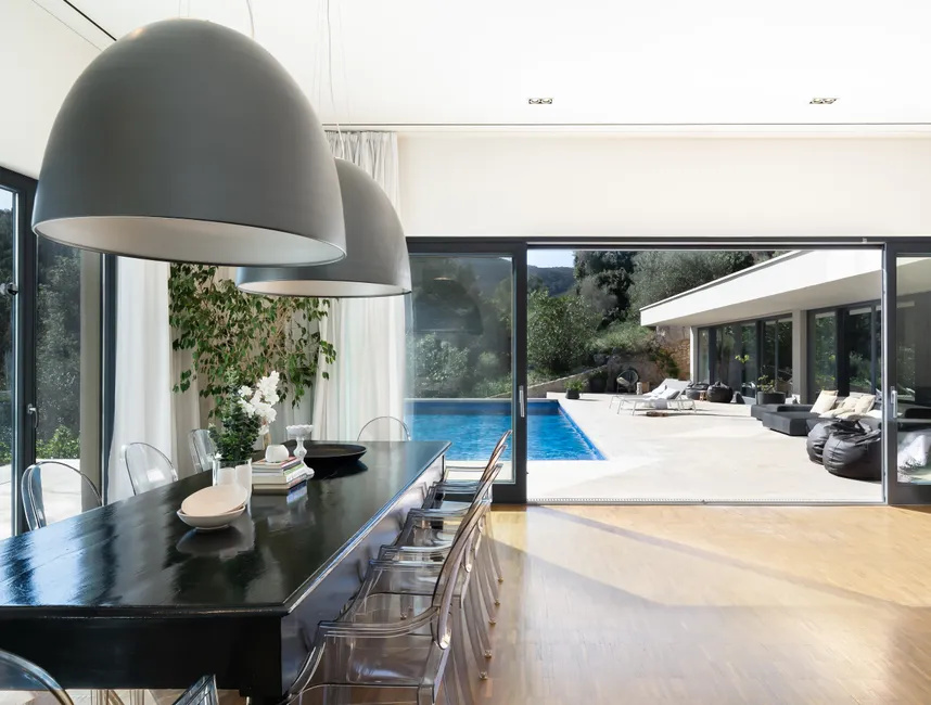 Spacious holiday villa with infinity pool in Son Vida-4