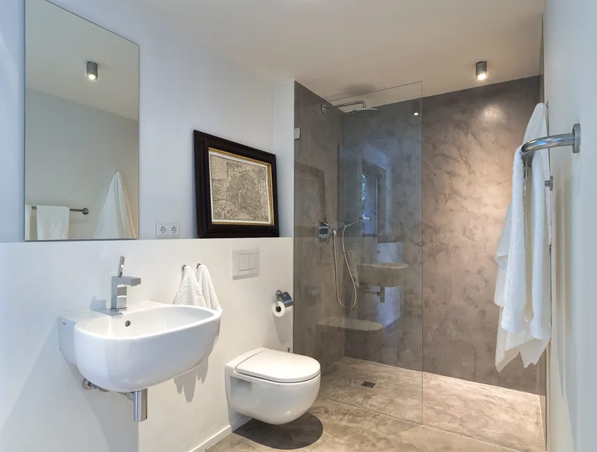 Spacious holiday villa with infinity pool in Son Vida-19