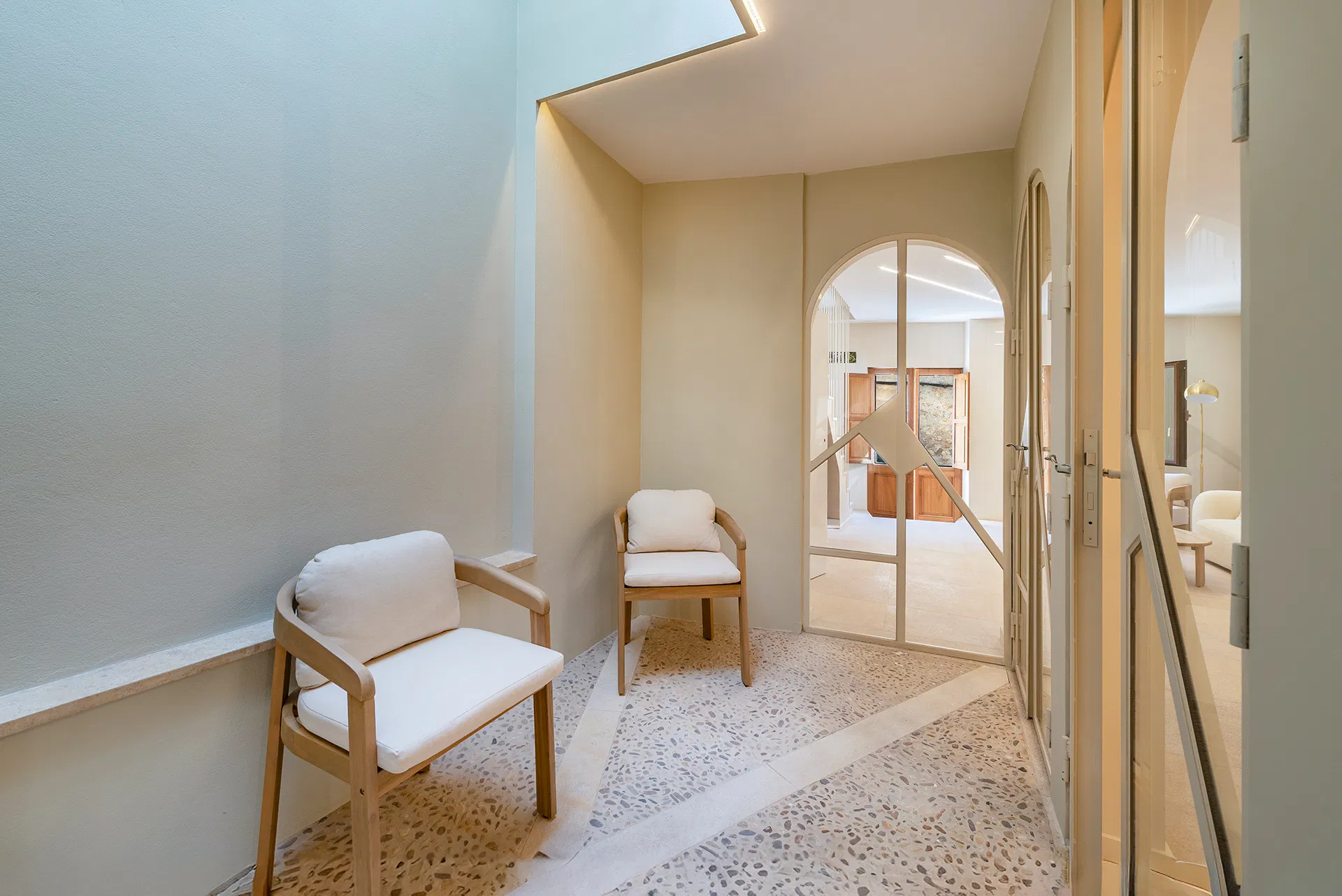 Magnifique maison rénovée à Pollença avec grande terrasse sur le toit-5