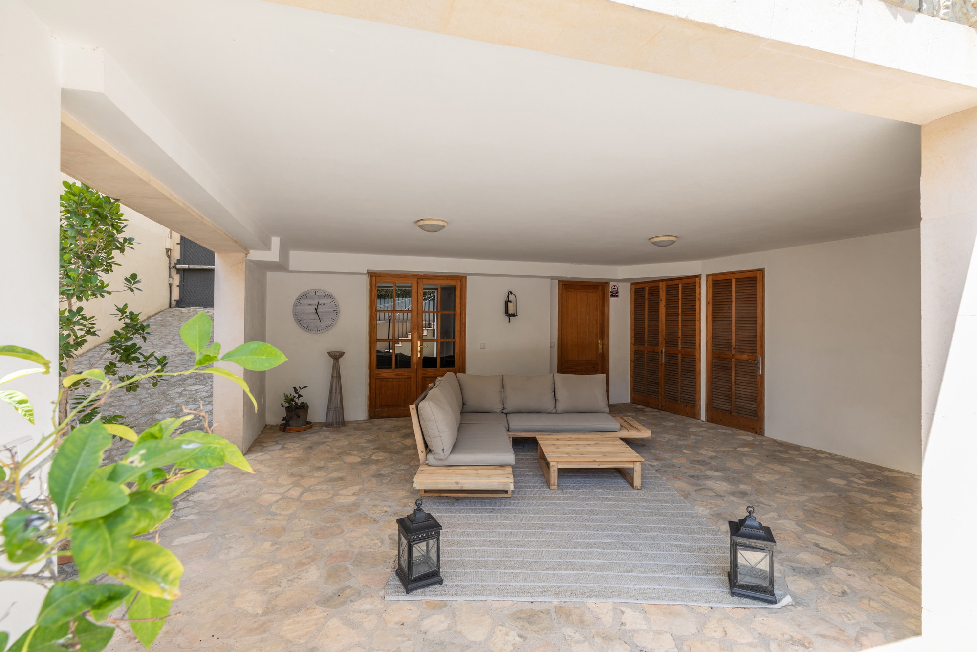 Quietly situated townhouse with pool and parking in Alaró-24