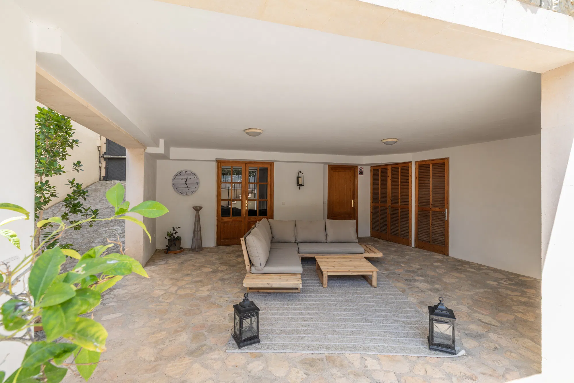 Quietly situated townhouse with pool and parking in Alaró-24