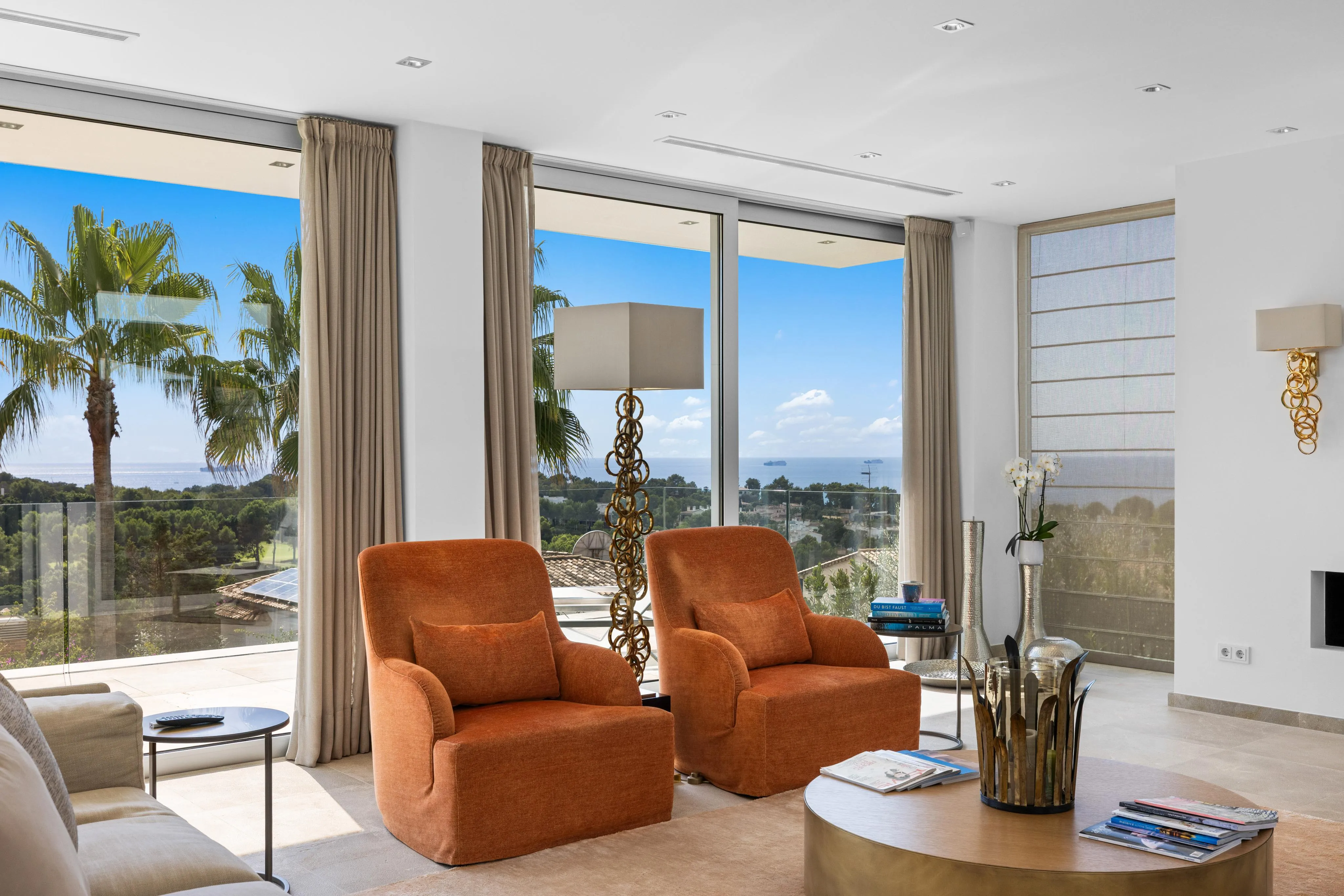 First-class sea view villa in exclusive location-6