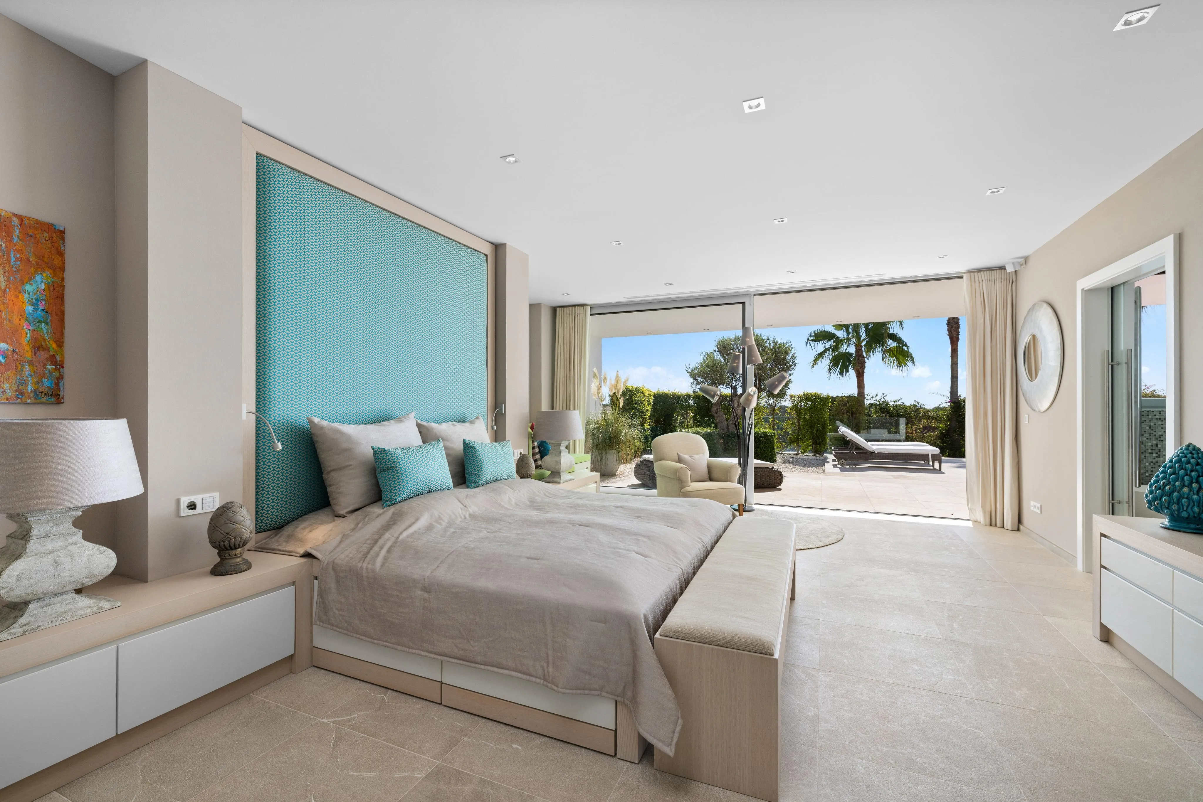 First-class sea view villa in exclusive location-15