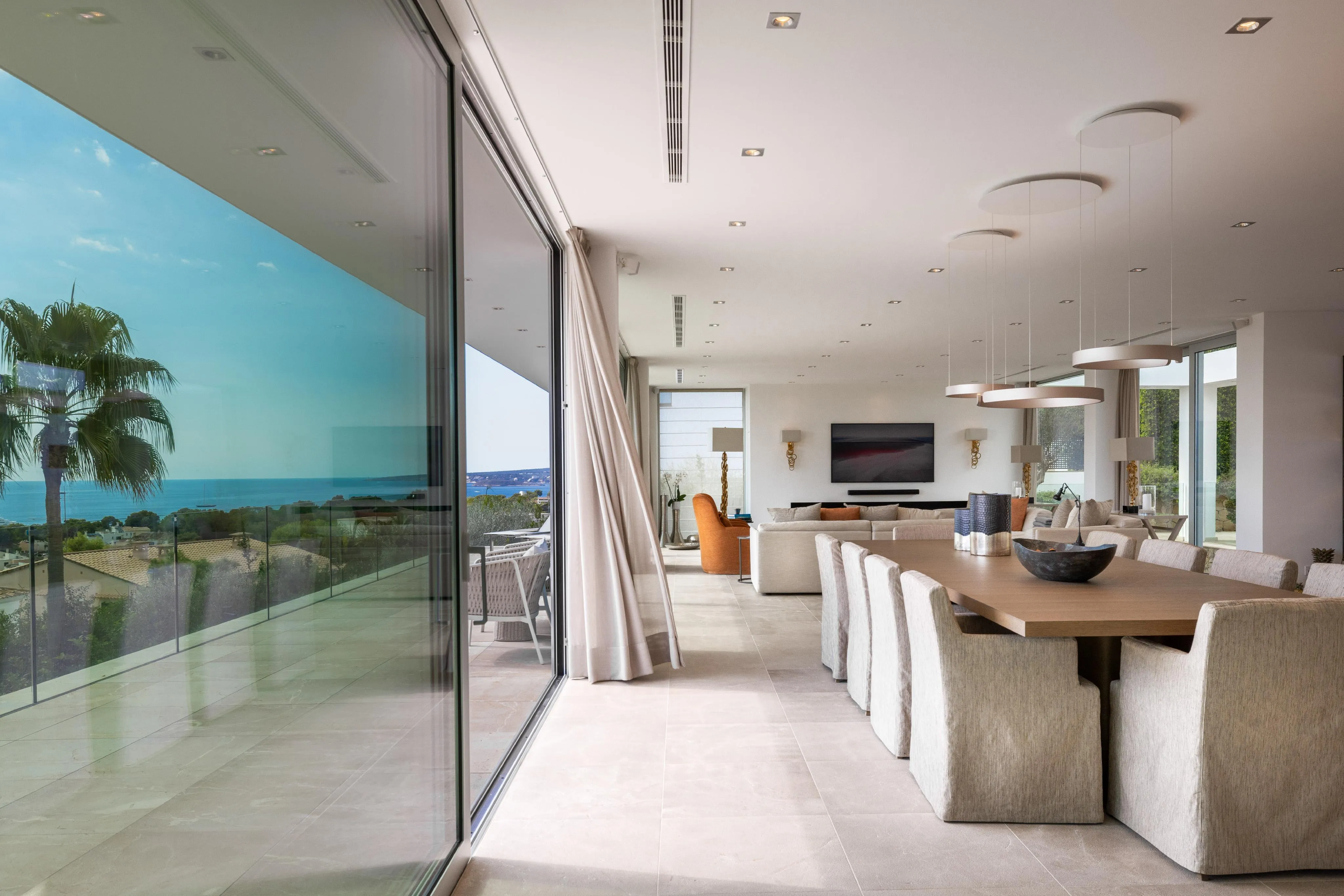 First-class sea view villa in exclusive location-3