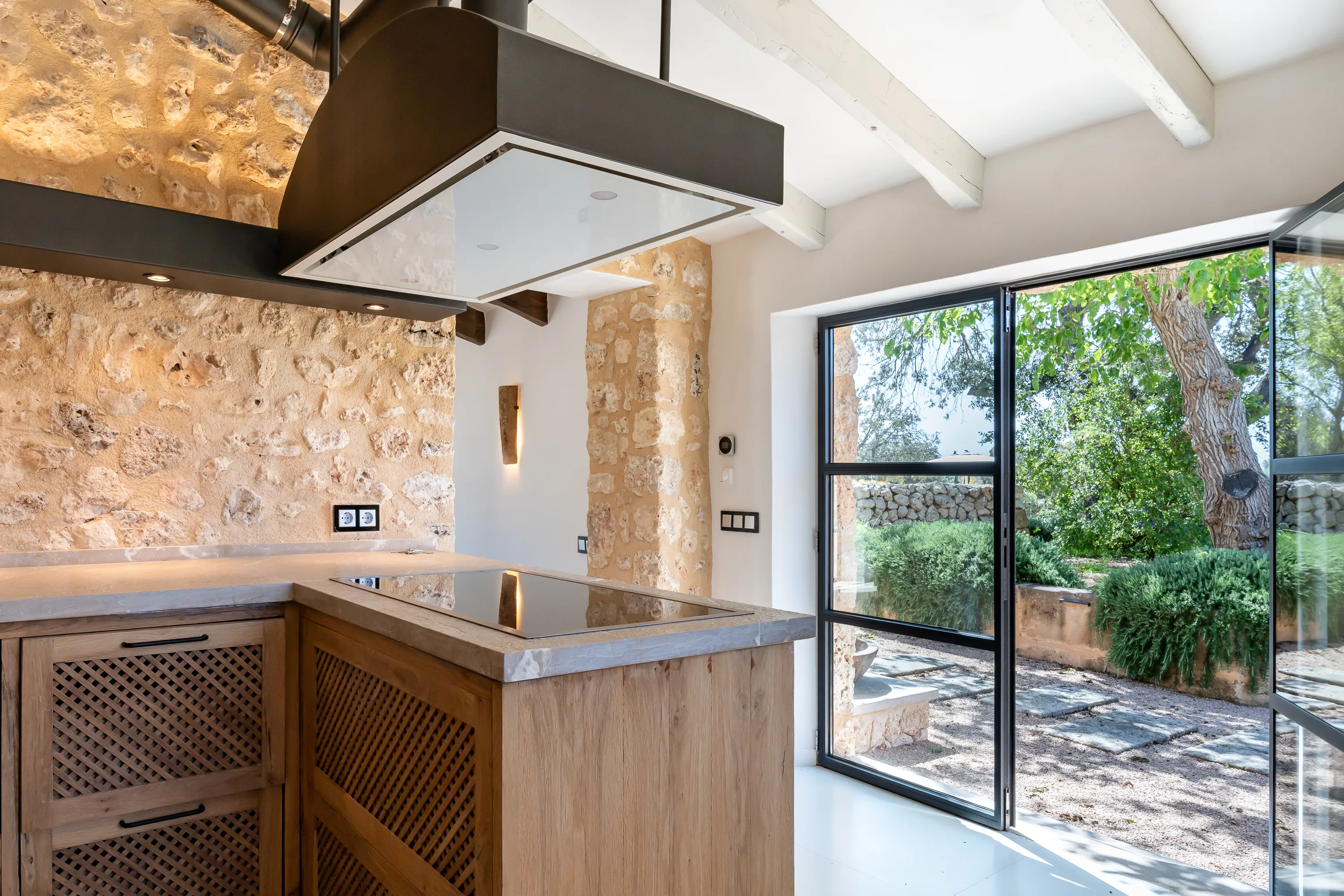 Autentisk renoveret landsted-12