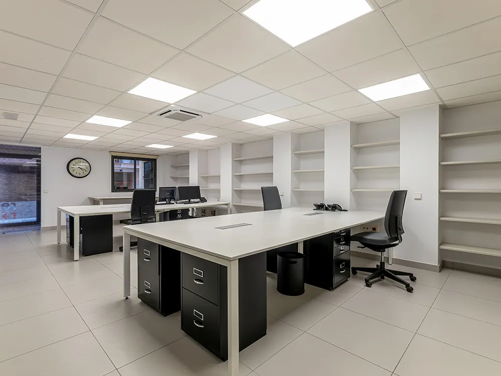 Elegante local comercial en el corazón de Puerto Andratx-2