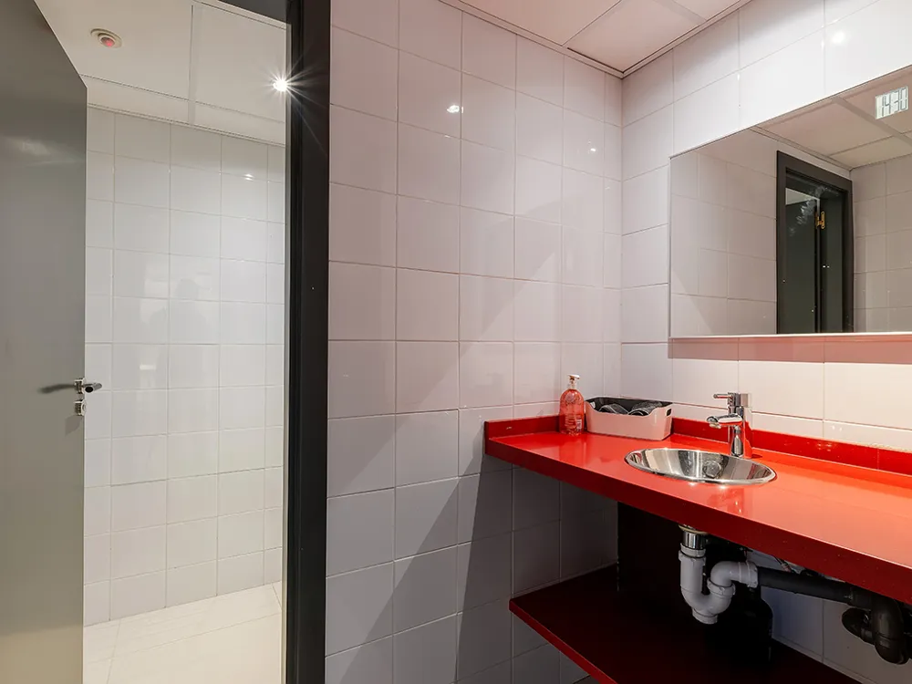 Elegante local comercial en el corazón de Puerto Andratx-9