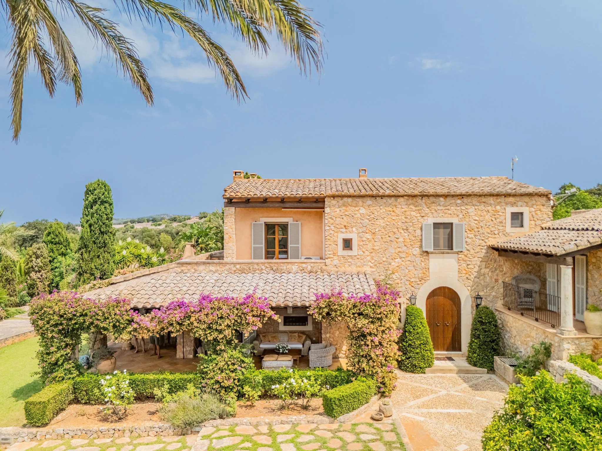 Authentiek finca huis met prachtige tuin-19