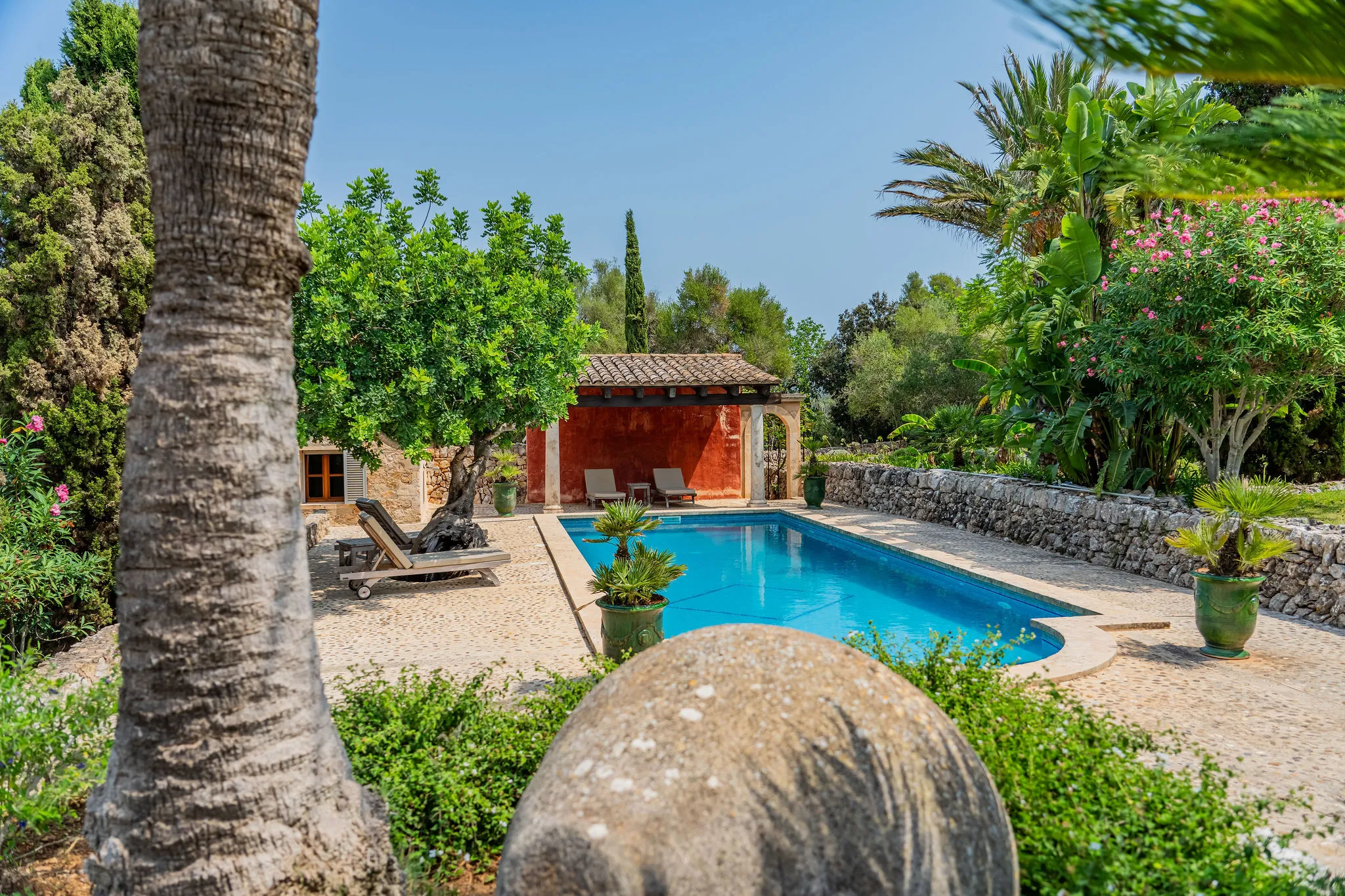 Authentiek finca huis met prachtige tuin-18