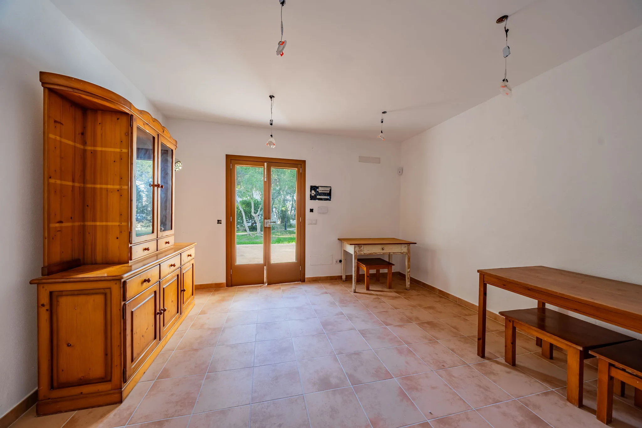 Zesgezinswoning in een woonwijk dicht bij het strand - ideaal voor investeerders-5