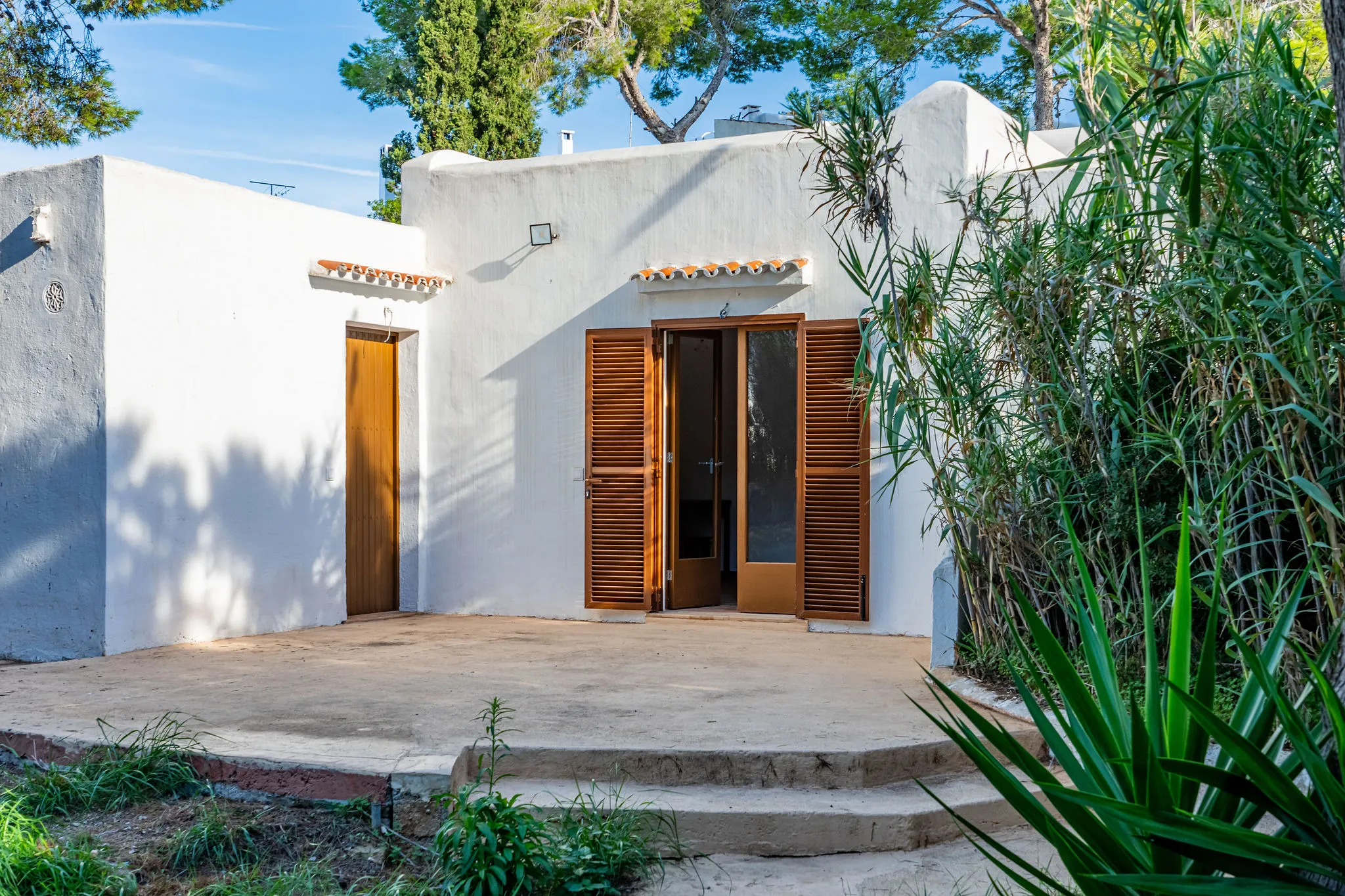 Zesgezinswoning in een woonwijk dicht bij het strand - ideaal voor investeerders-12