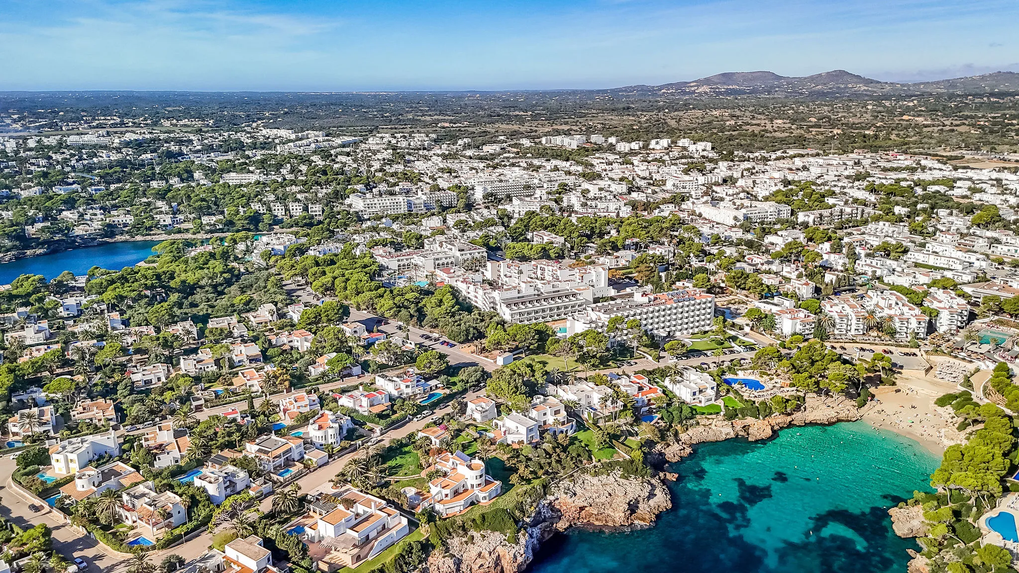 Zesgezinswoning in een woonwijk dicht bij het strand - ideaal voor investeerders-3