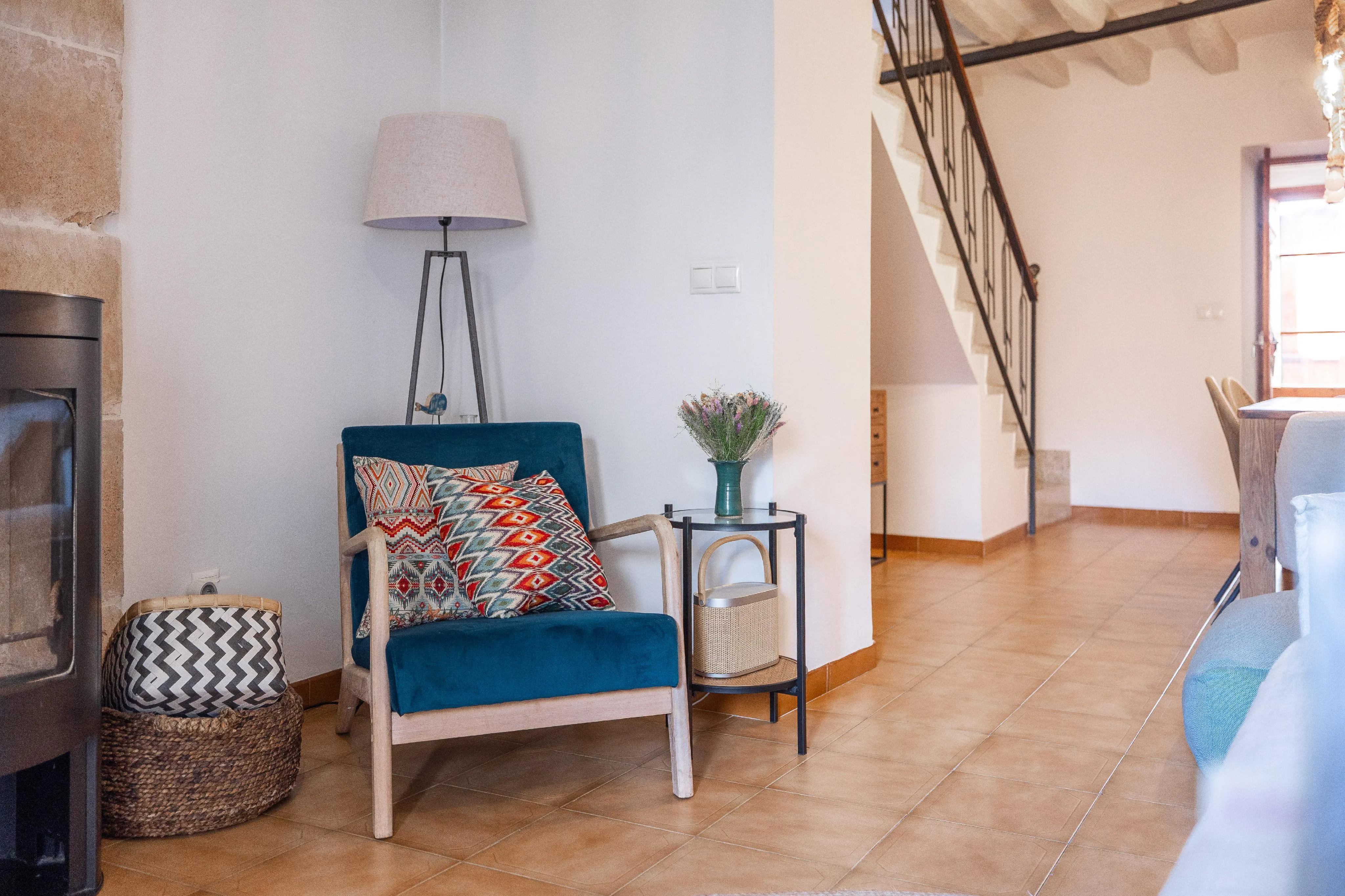 Encantadora casa de pueblo renovada con jardín en Alaró-3