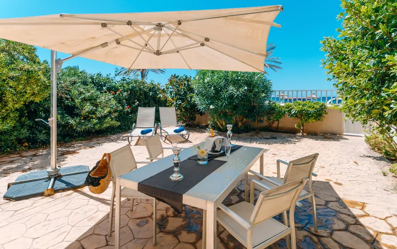 Appartement aan zee met grote tuin & garage, Ciudad Jardin