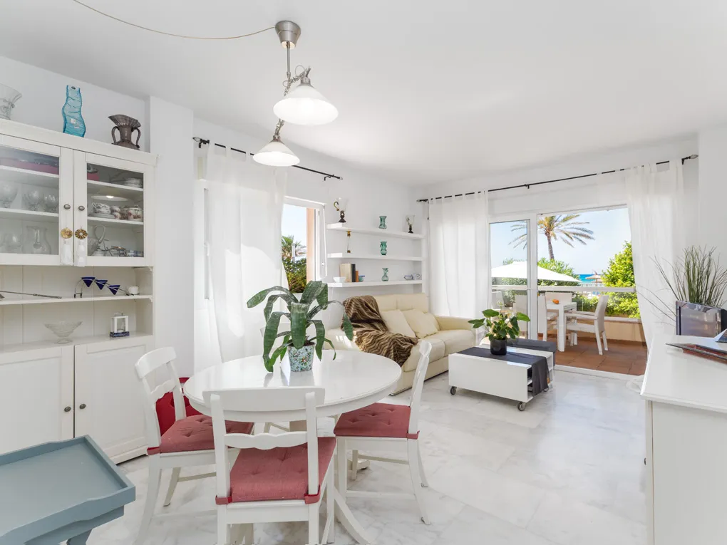 Exclusive beachfront apartment with garden-8