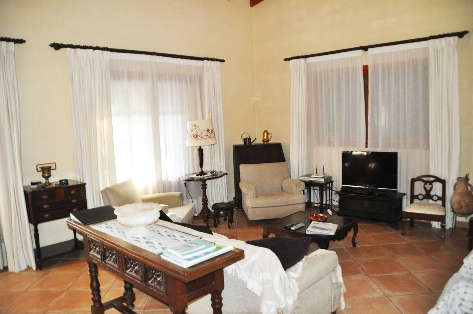 Charming villa with holiday rental license, Crestatx, Sa Pobla-8