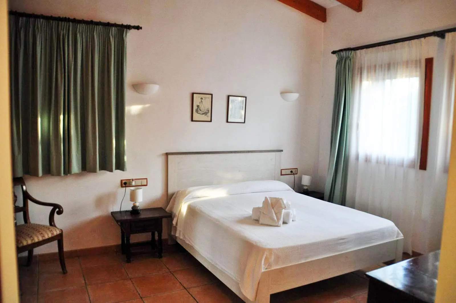 Charming villa with holiday rental license, Crestatx, Sa Pobla-12