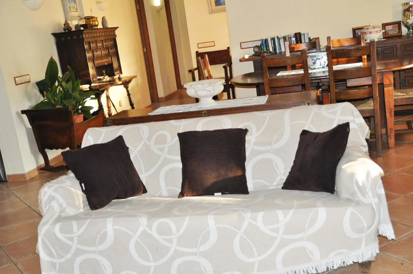 Charming villa with holiday rental license, Crestatx, Sa Pobla-9