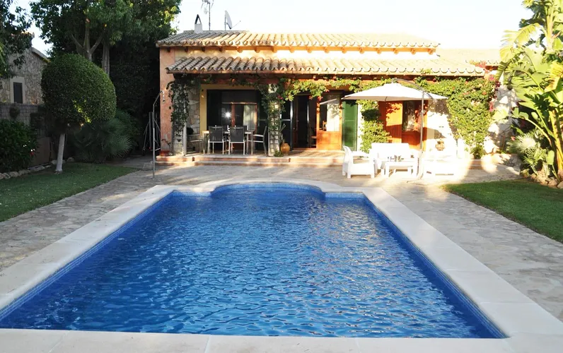 Charmante Villa mit Ferienvermietungslizenz, Crestatx, Sa Pobla