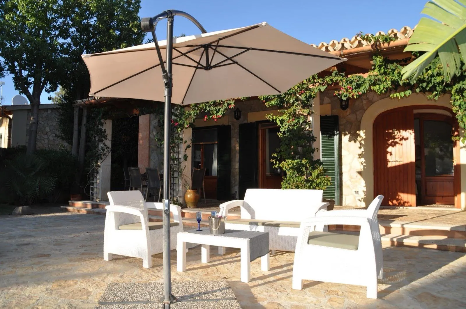 Charming villa with holiday rental license, Crestatx, Sa Pobla-2
