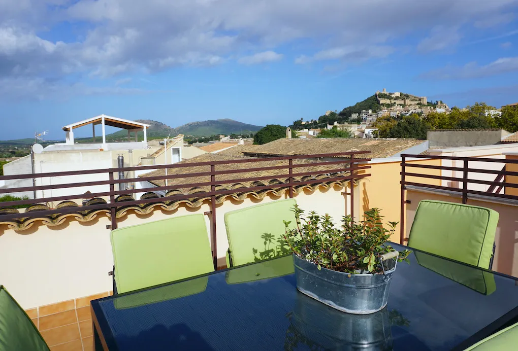 Casa de pueblo con dos unidades y piscina-14