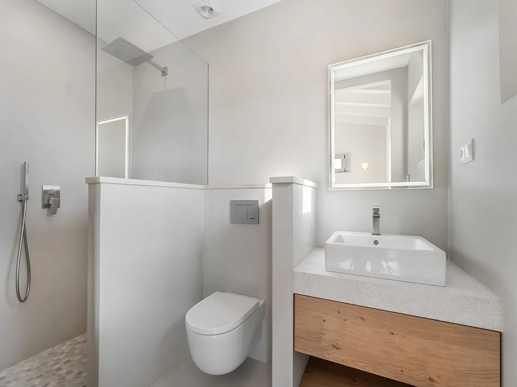 Maison neuve élégante dans un endroit recherché-13