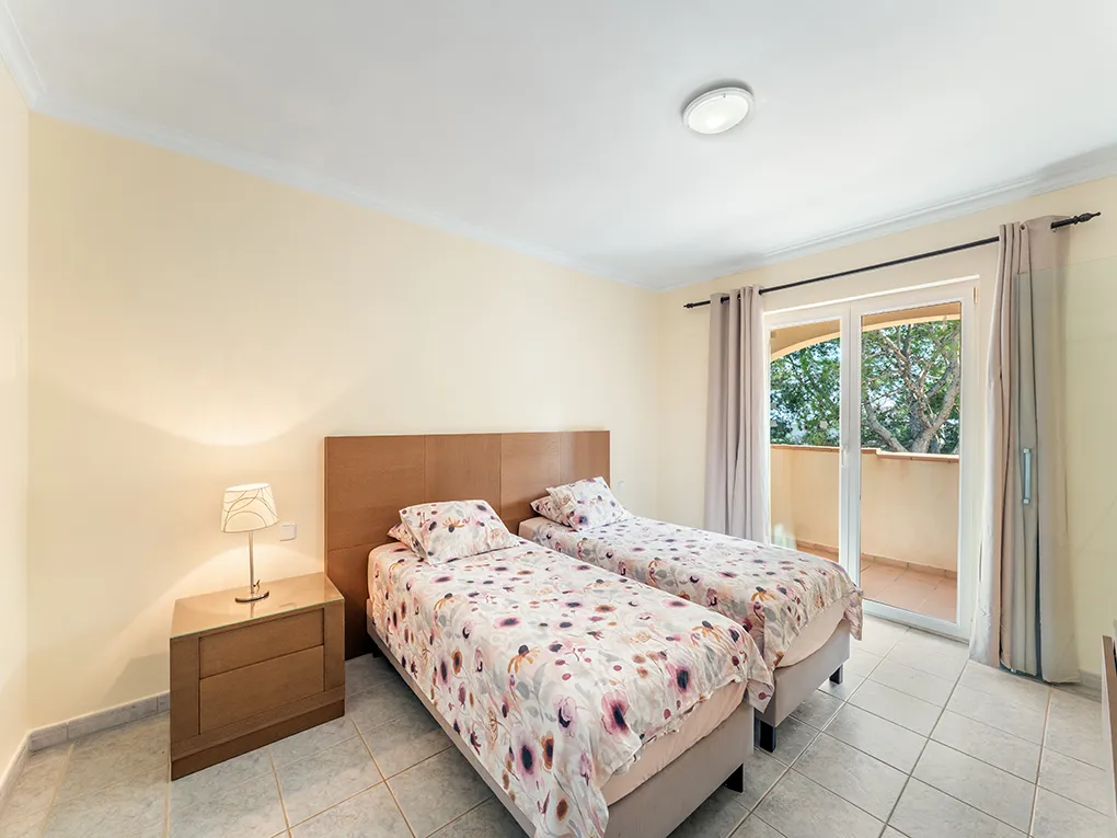 Mediterranean villa with sea view and rental license – just a few steps from the sea-13