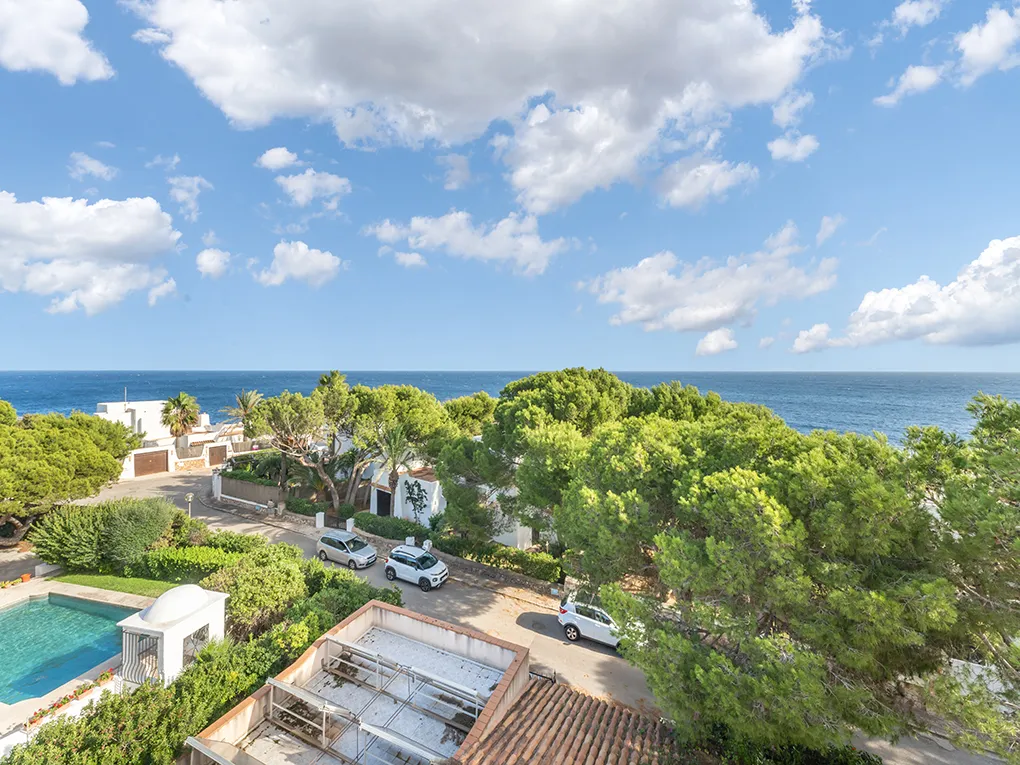 Mediterranean villa with sea view and rental license – just a few steps from the sea-18