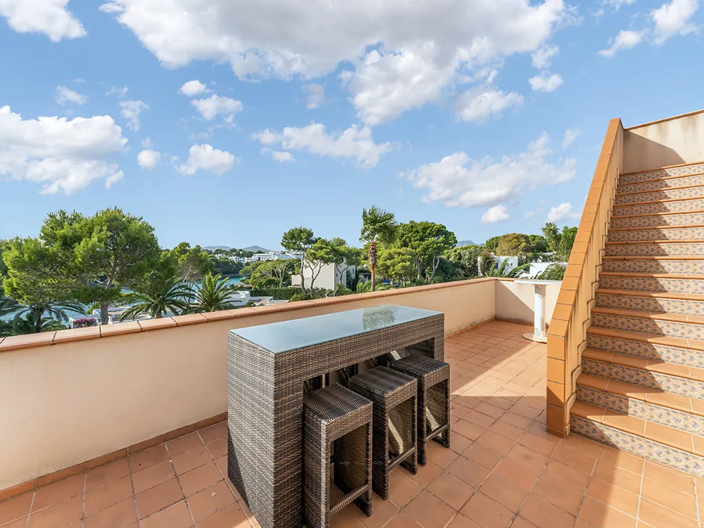 Mediterranean villa with sea view and rental license – just a few steps from the sea-17