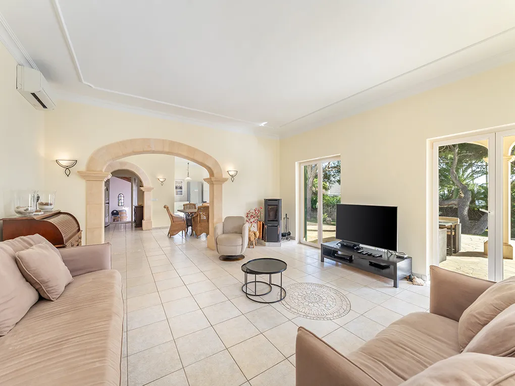 Mediterranean villa with sea view and rental license – just a few steps from the sea-5