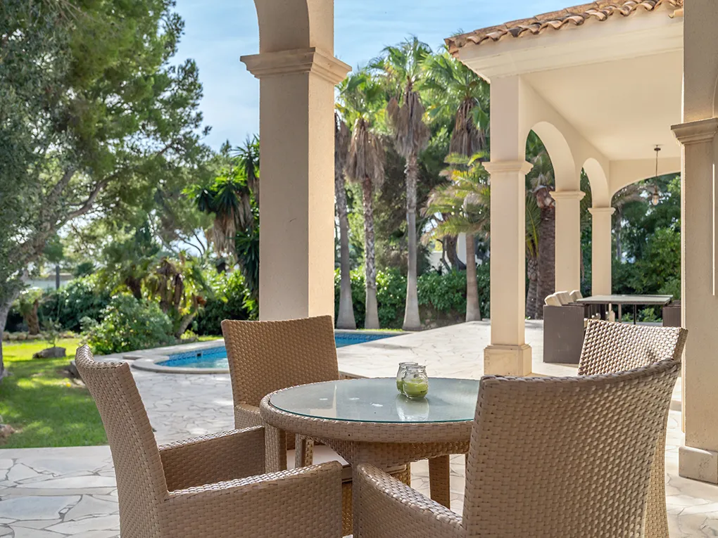 Mediterranean villa with sea view and rental license – just a few steps from the sea-9