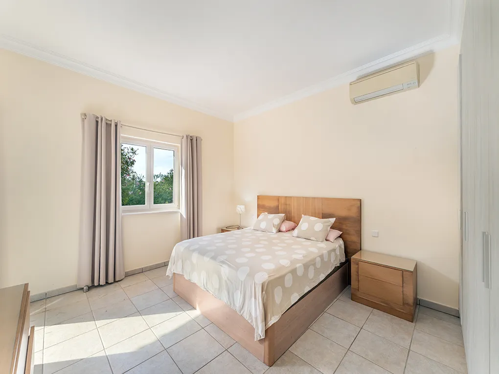 Mediterranean villa with sea view and rental license – just a few steps from the sea-11