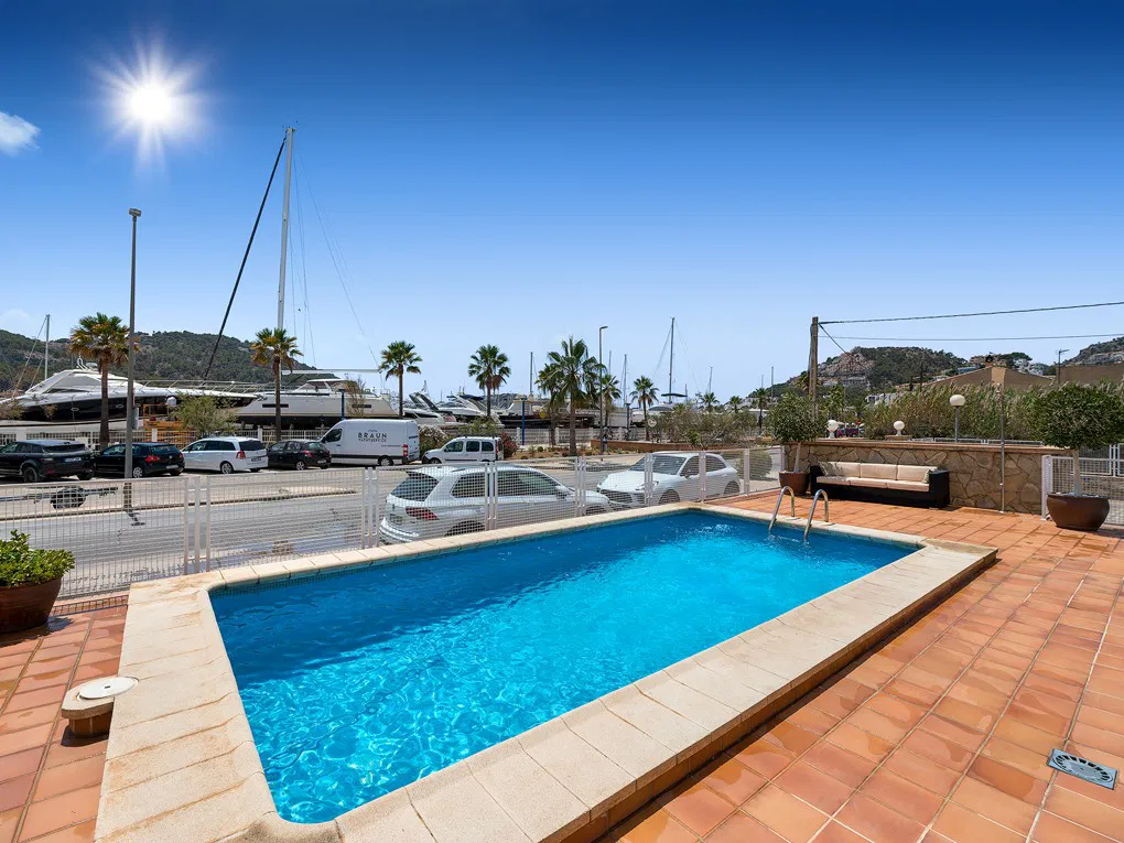 Apartament modern amb vistes magnífiques al port-13