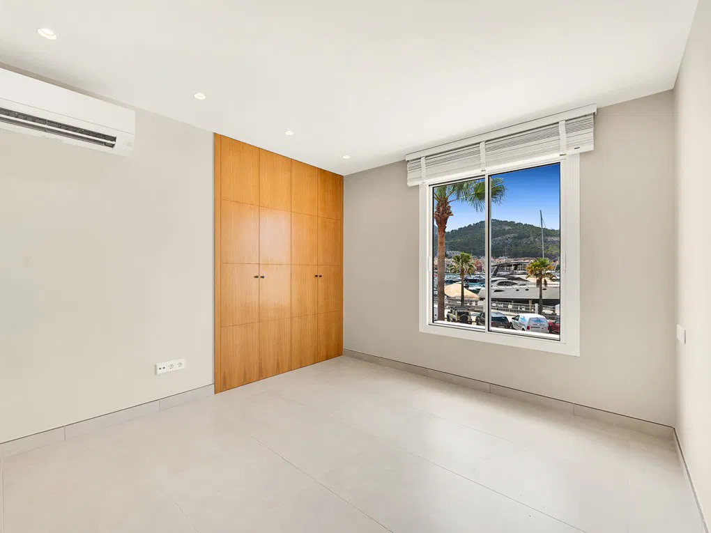 Apartament modern amb vistes magnífiques al port-10