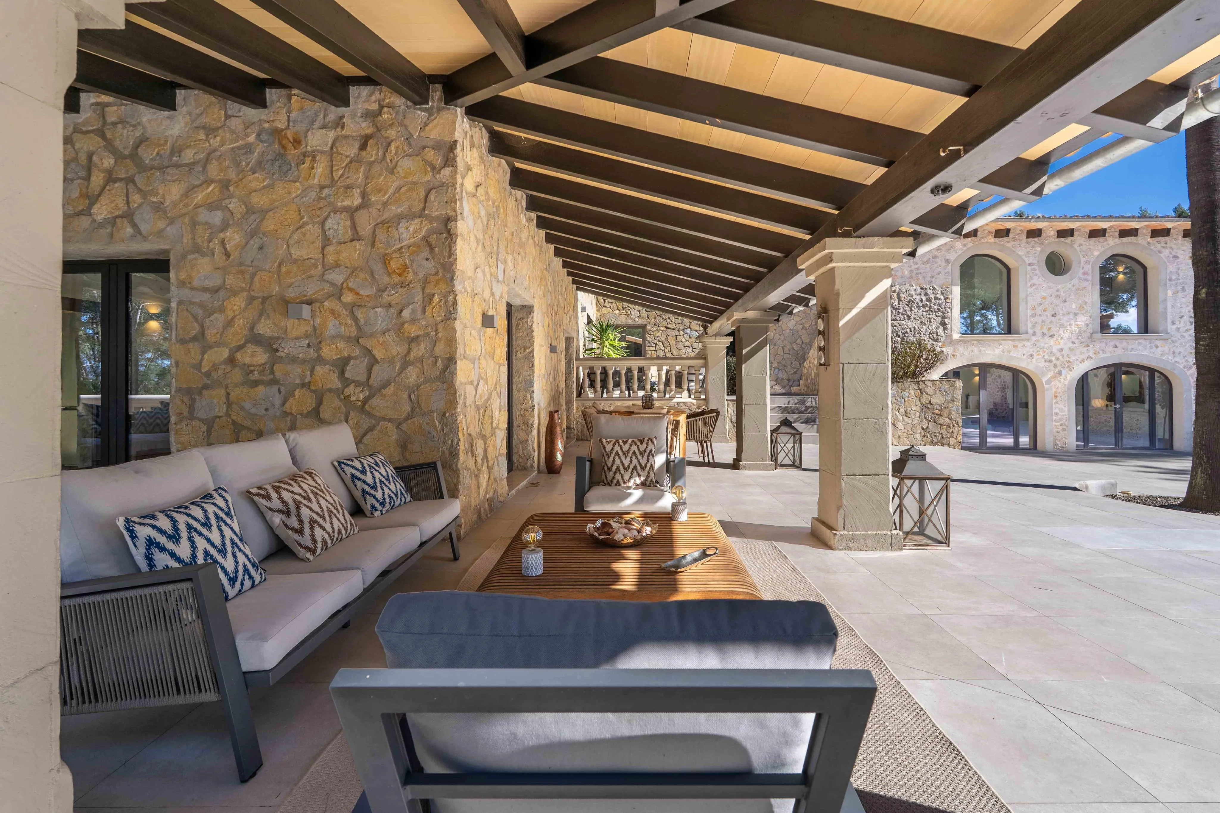 Autentica finca de piedra natural cerca de Palma-25