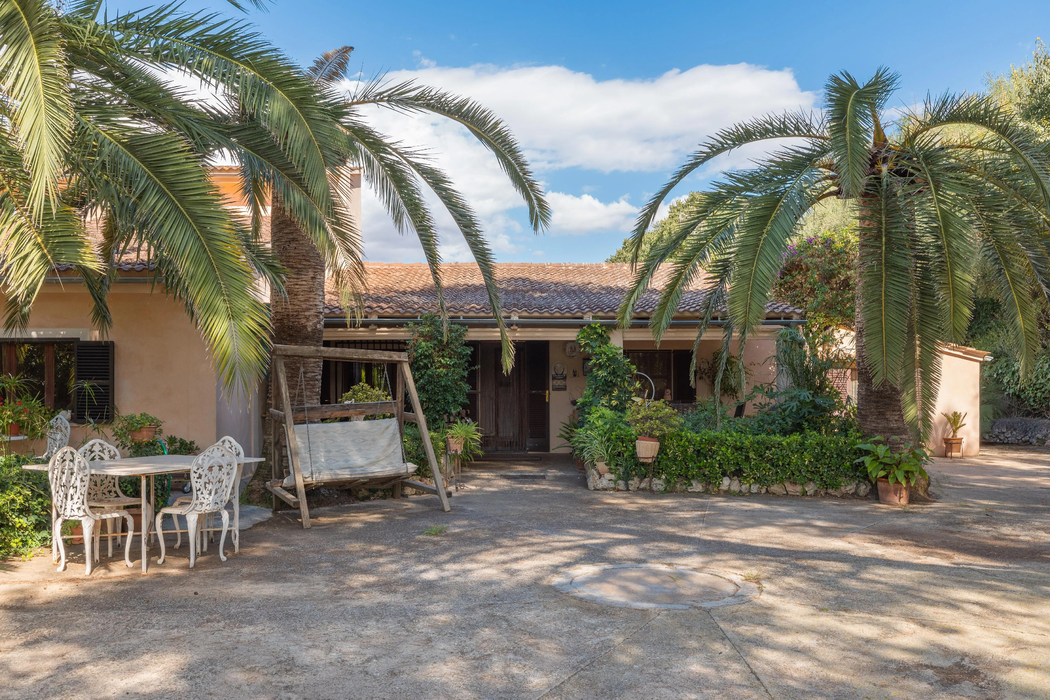 Charming finca with generous space and idyllic outdoor living-19