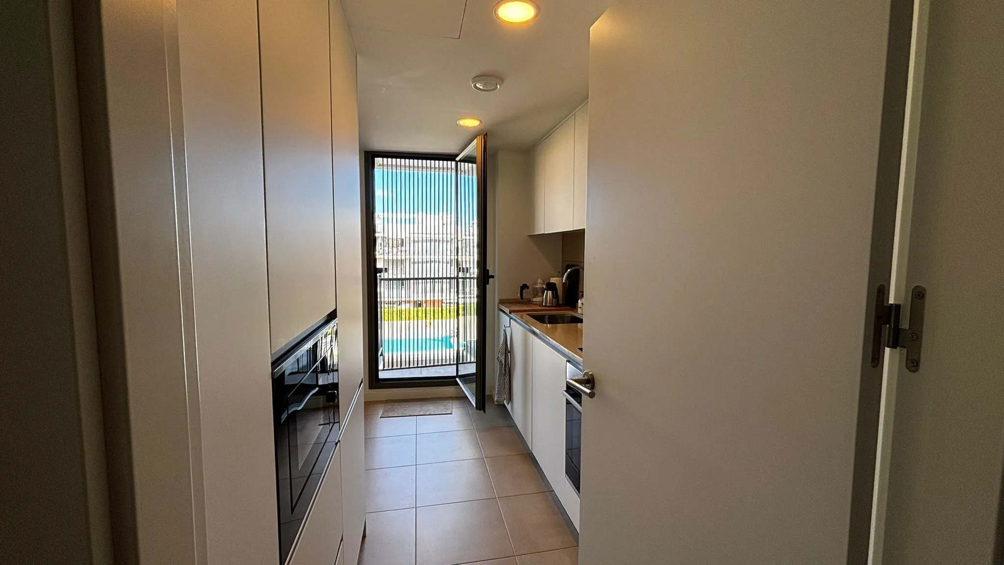 Exclusive penthouse in a modern residential complex on the northern outskirts of Palma-6