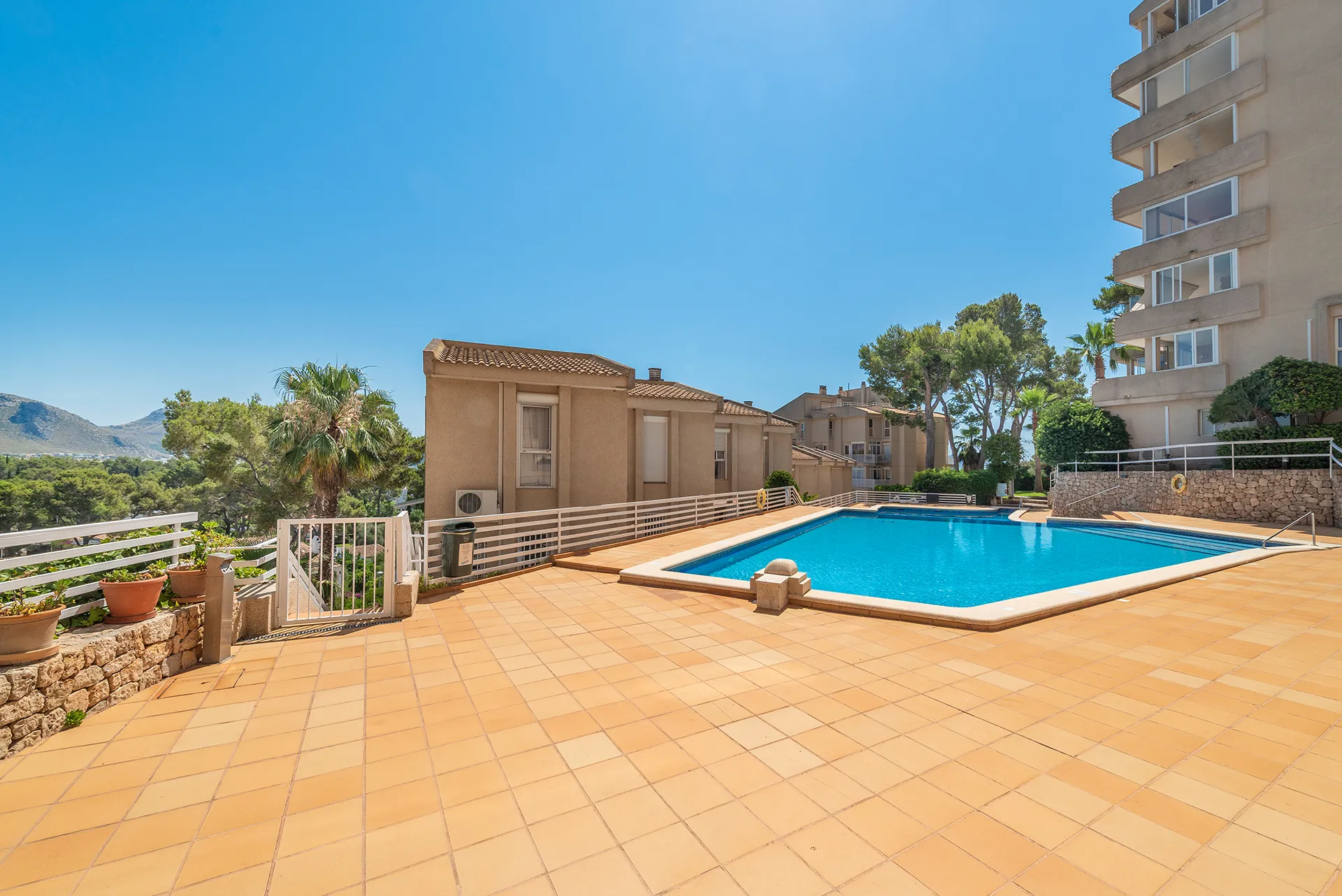 Exklusive Wohnung mit Meerblick in Puerto Pollensa-11