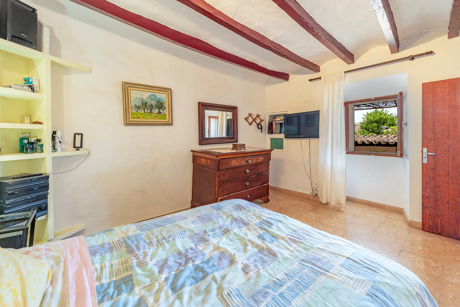 Una casa de poble en necessitat de renovació amb un potencial excepcional-7